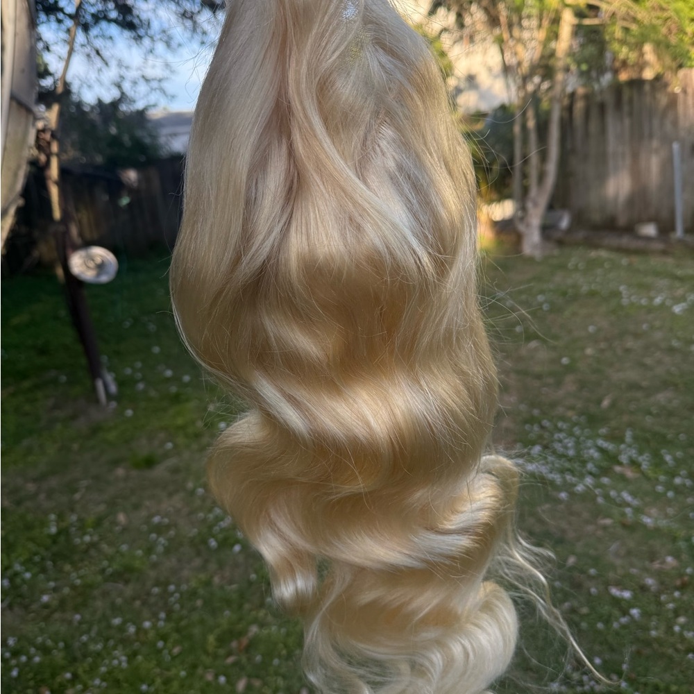 NEW 26โ 613 Blonde HD Lace Frontal Wig โ 13x6, 200% Density human hair - Picture 5 of 5